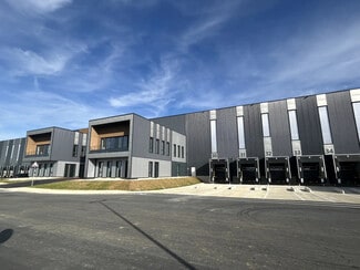 Plus de détails pour Rue De Sancey, Sens - Industriel/Logistique à louer