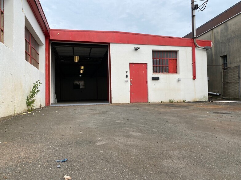 238 West St, South Hackensack, NJ à louer - Photo de l’immeuble – Image 3 sur 8