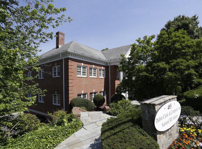 485 W Putnam Ave, Greenwich, CT à louer - Photo principale – Image 1 sur 4