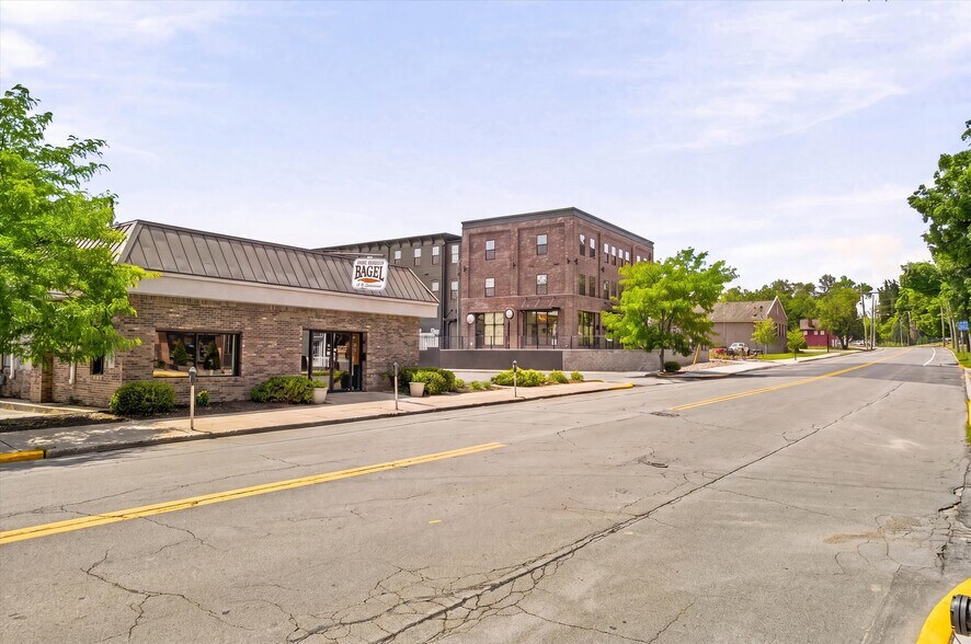 122 Greenwich Ave, Goshen, NY à vendre - Photo de l’immeuble – Image 3 sur 30