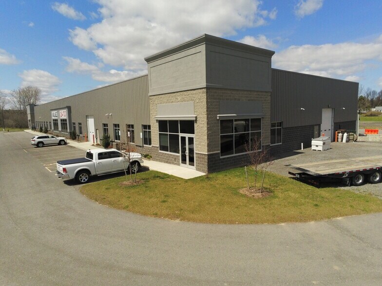 30 Airline Dr, Rochester, NY à louer - Photo de l’immeuble – Image 2 sur 3