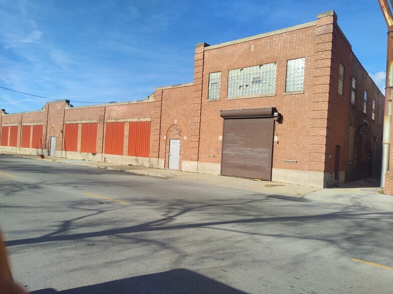 822 W Exchange Ave, Chicago, IL à louer - Photo de l’immeuble – Image 2 sur 6
