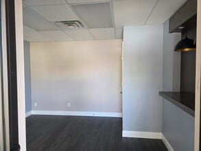 4120 Tamiami Trl, Port Charlotte, FL à louer Photo intérieure– Image 2 sur 9