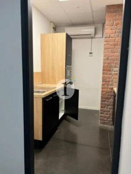 Bureau dans Roubaix à louer - Photo de l’immeuble – Image 3 sur 18