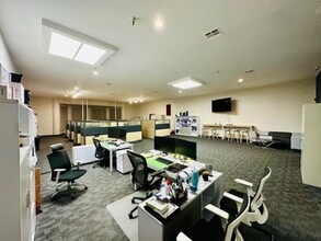 5240 W Charleston Blvd, Las Vegas, NV à vendre Photo intérieure– Image 1 sur 7