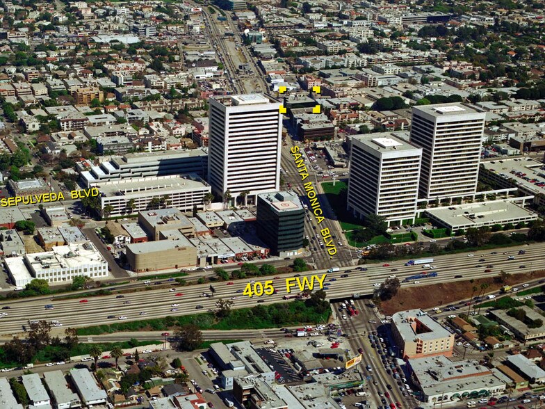 11040 Santa Monica Blvd, Los Angeles, CA à louer - Aérien – Image 3 sur 15