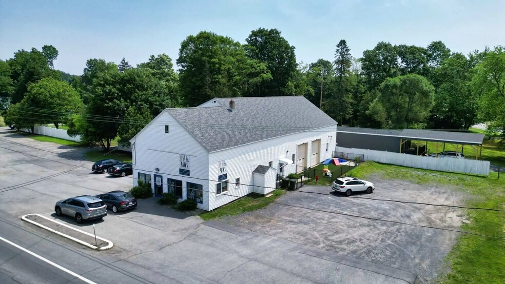 1638 Route 9, South Glens Falls, NY à louer - Photo de l’immeuble – Image 2 sur 16