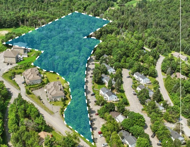 Ch Du Golf, Sainte-Adèle, Qc, Ste-Adèle, QC à vendre - Photo de l’immeuble – Image 1 sur 1