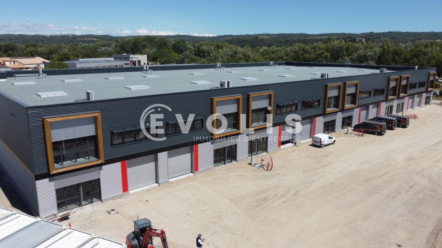 Industriel/Logistique dans Manosque à louer Photo de l’immeuble– Image 1 sur 12