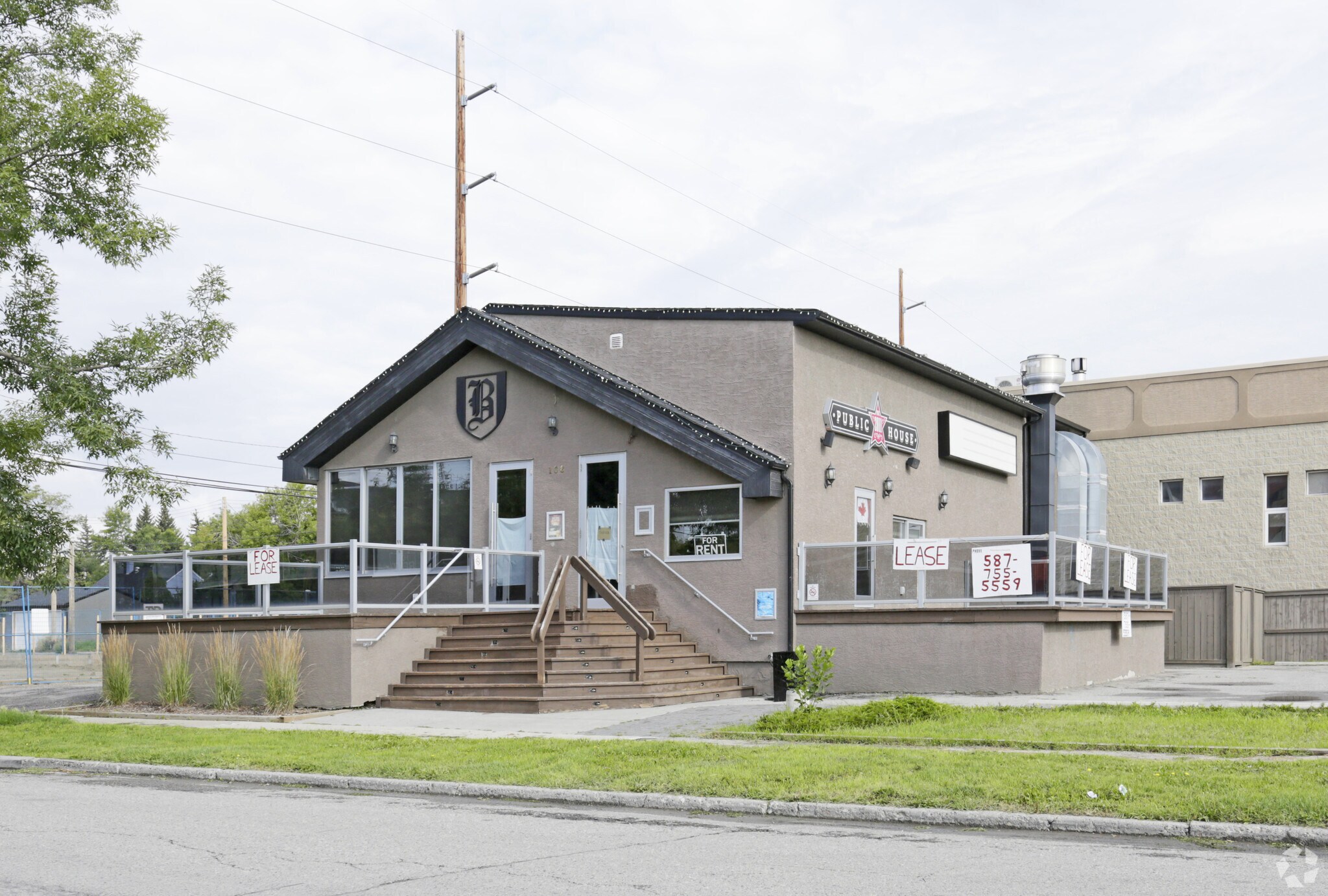 108 17th Ave NW, Calgary, AB à vendre Photo principale– Image 1 sur 5