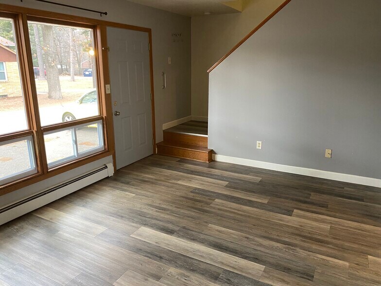 3606 Schofield Ave, Weston, WI à vendre - Photo de l’immeuble – Image 2 sur 18