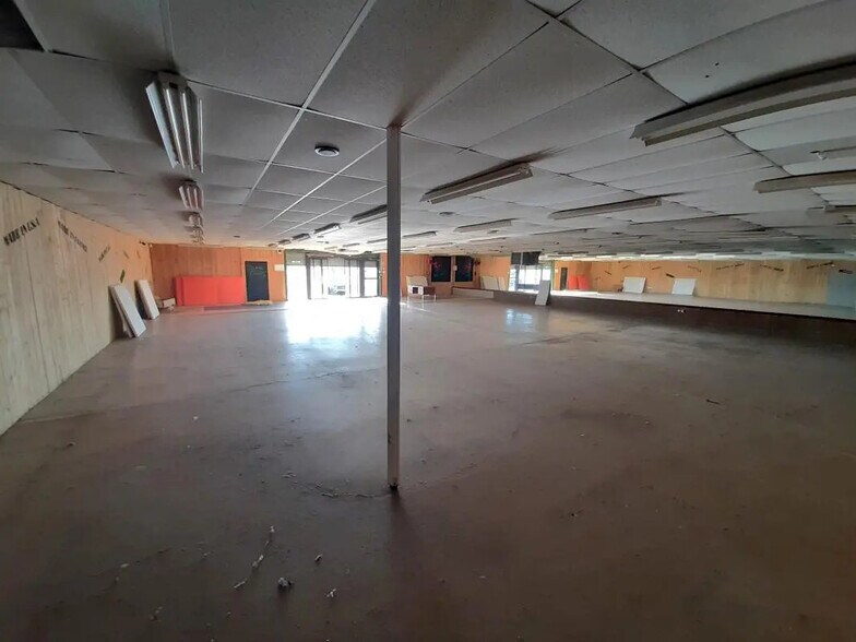 Local commercial dans Migné-Auxances à louer - Photo de l’immeuble – Image 3 sur 4