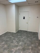 12211-12213 W Bell Rd, Surprise, AZ à louer Photo intérieure– Image 2 sur 5