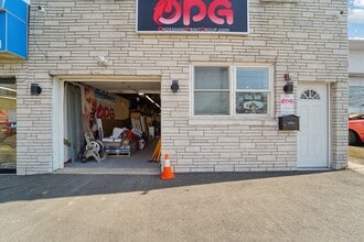 593-595 New York Ave, Lyndhurst, NJ à louer Photo intérieure– Image 2 sur 21