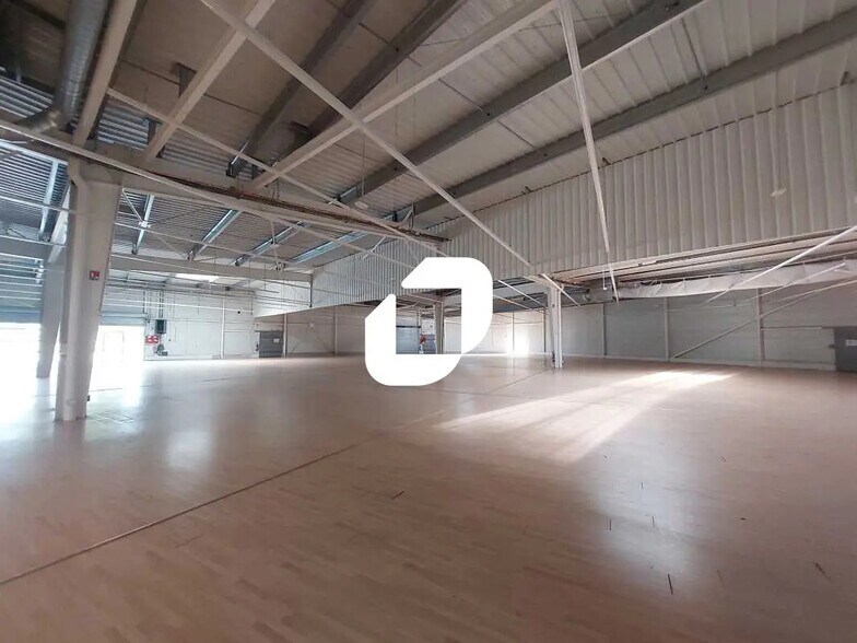 Local commercial dans Maurepas à louer - Photo intérieure – Image 2 sur 5