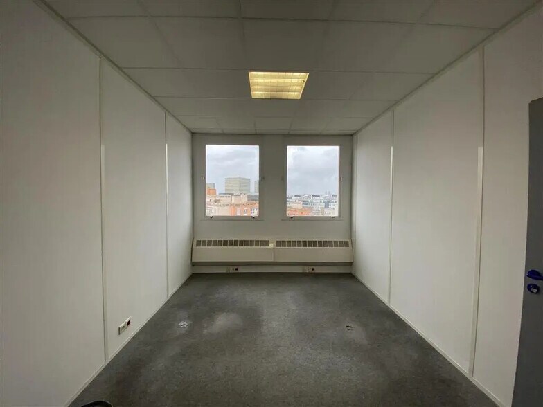 Bureau dans Paris à louer - Photo de l’immeuble – Image 1 sur 7