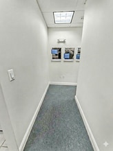 6 Drummond Pl, Red Bank, NJ à louer Photo intérieure– Image 2 sur 18