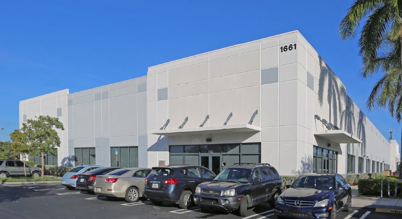 1661 Worthington Rd, West Palm Beach, FL à louer Photo de l’immeuble– Image 1 sur 5