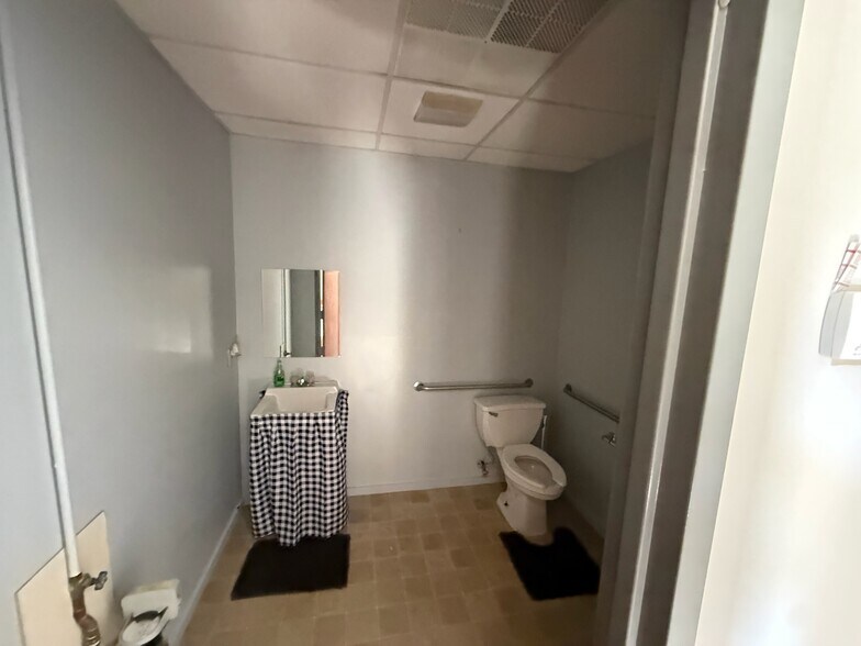 120A S White Horse Pike, Hammonton, NJ à louer - Photo de l’immeuble – Image 3 sur 10