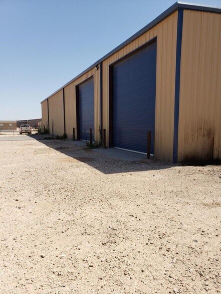 1501 E CR 139, Midland, TX à vendre - Photo de l’immeuble – Image 3 sur 8