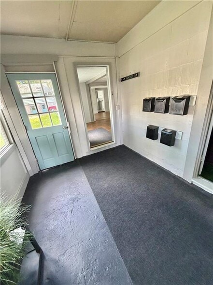 35 Eaton Ave, Norwich, NY à vendre - Photo intérieure – Image 3 sur 46
