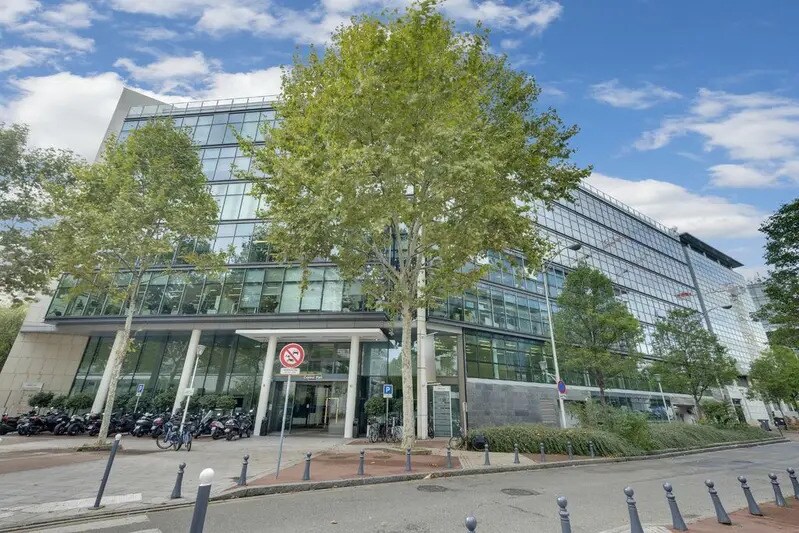 Bureau dans Issy-les-Moulineaux à louer Photo de l’immeuble– Image 1 sur 5