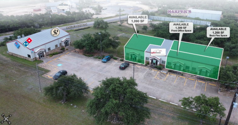 105 S Canyonwood Dr, Dripping Springs, TX à louer - Photo de l’immeuble – Image 1 sur 6