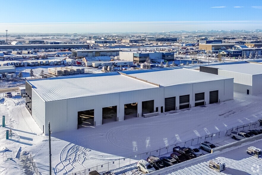 6 Wrangler Pl, Rocky View No 44, AB à louer - Aérien – Image 3 sur 7