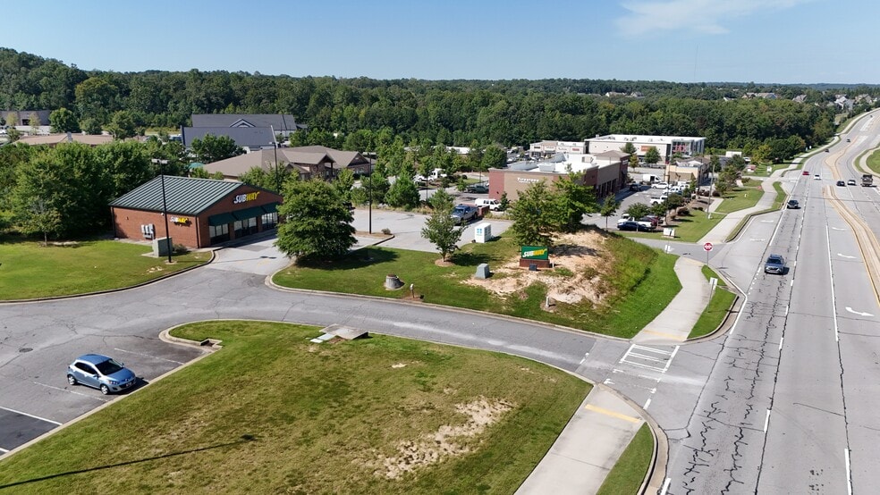 2120 Friendship Rd, Flowery Branch, GA à louer - Photo de l’immeuble – Image 3 sur 14