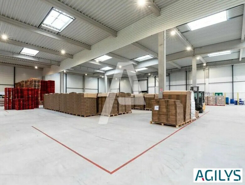 Bureau dans Noiseau à louer - Photo de l’immeuble – Image 2 sur 9