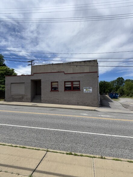 2290-2294 Scranton Rd, Cleveland, OH à louer - Photo de l’immeuble – Image 1 sur 6
