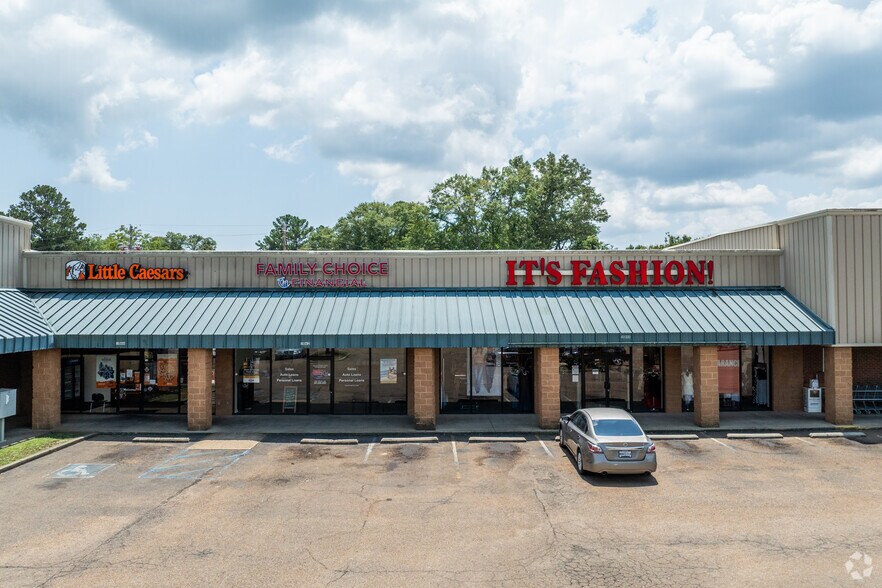 1002-1074 E Peace St, Canton, MS à louer - Photo de l’immeuble – Image 2 sur 4