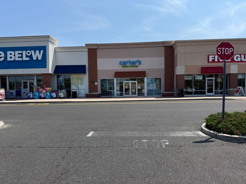 2000 Clements Bridge Rd, Deptford, NJ à louer - Photo de l’immeuble – Image 1 sur 4