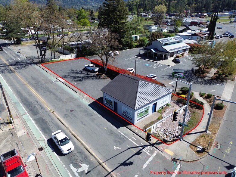 101 E Park St, Grants Pass, OR à vendre - Photo principale – Image 1 sur 11