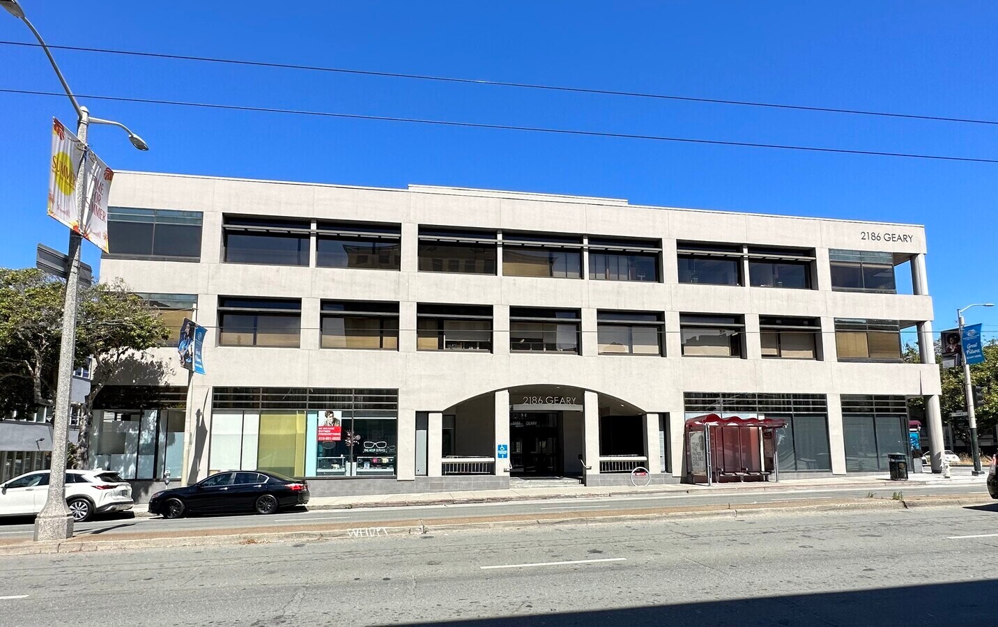 2186 Geary Blvd, San Francisco, CA à louer Photo de l’immeuble– Image 1 sur 15