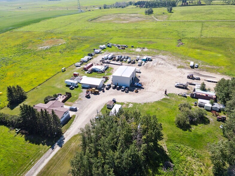 285193 Twp Rd 262, Rocky View County, AB à vendre - Aérien – Image 3 sur 6