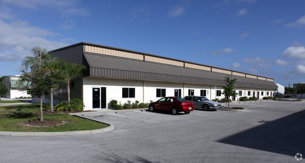 3220 E 59th Ave Dr, Sarasota, FL à vendre - Photo de l’immeuble – Image 2 sur 7