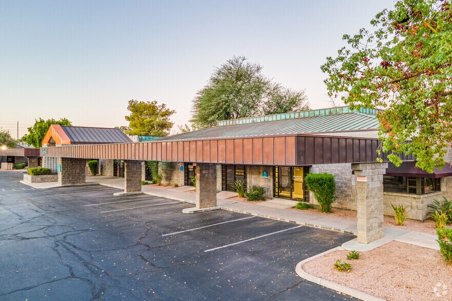 10601 N Hayden Rd, Scottsdale, AZ à vendre - Photo de l’immeuble – Image 2 sur 6