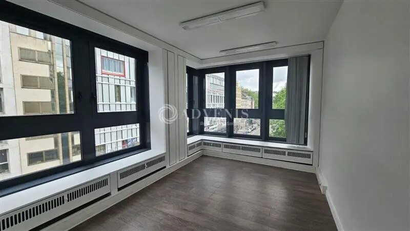 Bureau dans Lille à louer - Photo de l’immeuble – Image 3 sur 10
