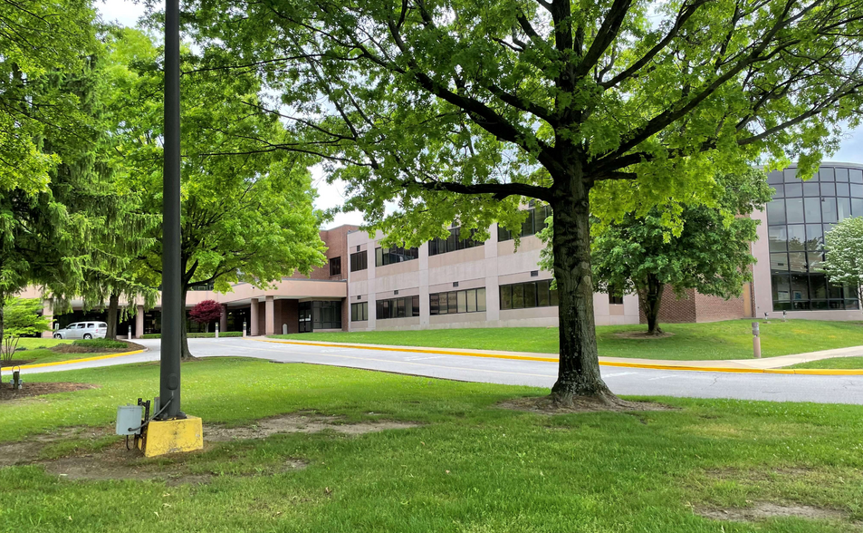 200 Arh Ln Suite 103 ln, Low Moor, VA à vendre - Photo de l’immeuble – Image 2 sur 3