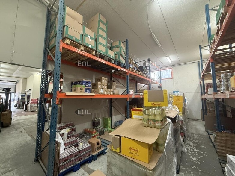 Local d'activités dans Neuilly-sur-Marne à vendre - Photo intérieure – Image 2 sur 9