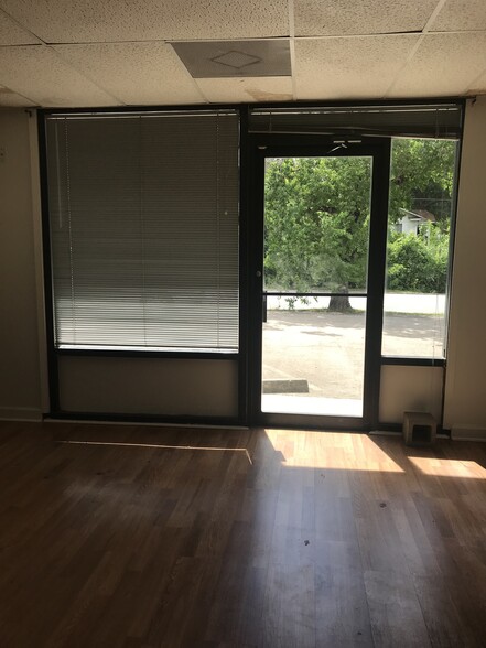 1401-1409 Avenue M Rd, Huntsville, TX à louer - Photo de l’immeuble – Image 3 sur 12