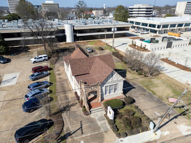 629 Jefferson St, Jackson, MS à vendre - Photo principale – Image 1 sur 21