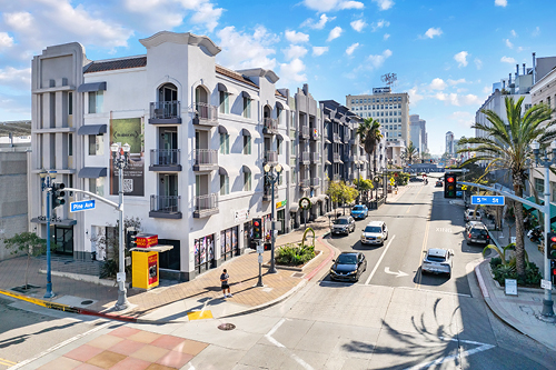 404 Pine Ave, Long Beach, CA à vendre - Photo de l’immeuble – Image 1 sur 7