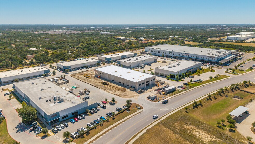 1621 Scottsdale Dr, Leander, TX à louer - Photo de l’immeuble – Image 2 sur 12