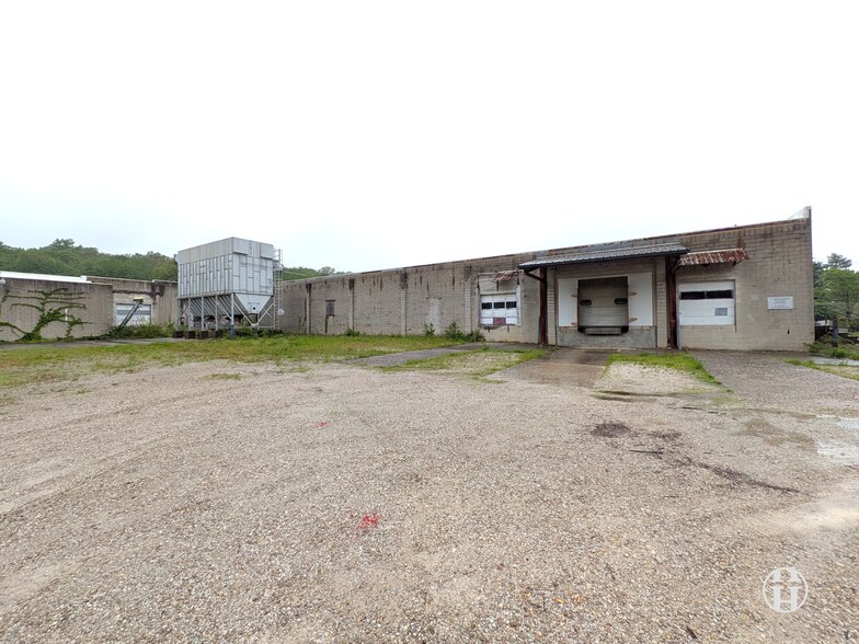 213 W 1st St, Huntingburg, IN à vendre - Photo de l’immeuble – Image 3 sur 16