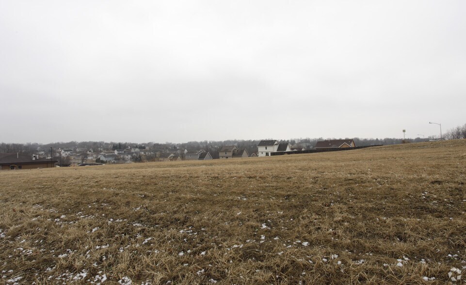 1901 N Jefferson Way, Indianola, IA à vendre - Photo principale – Image 1 sur 3