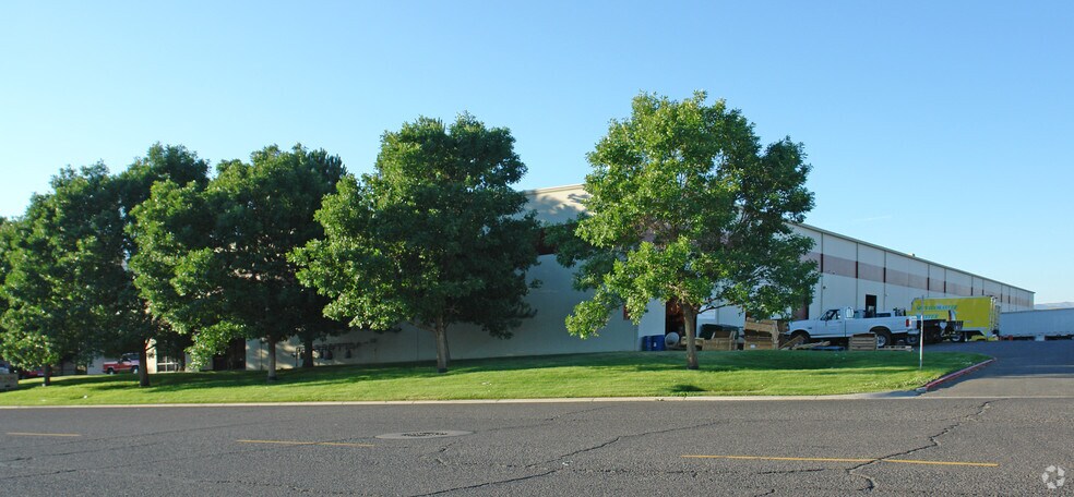 1277-1295 Spice Islands Dr, Sparks, NV à louer - Photo de l’immeuble – Image 2 sur 5