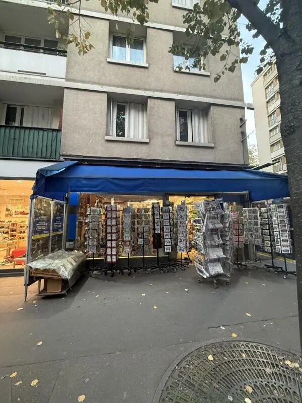 Local commercial dans Paris à louer Photo de l’immeuble– Image 1 sur 14