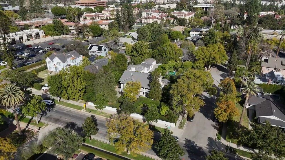 160 S Grand Ave, Pasadena, CA à vendre - Vidéo sur l’annonce professionnelle – Image 2 sur 35